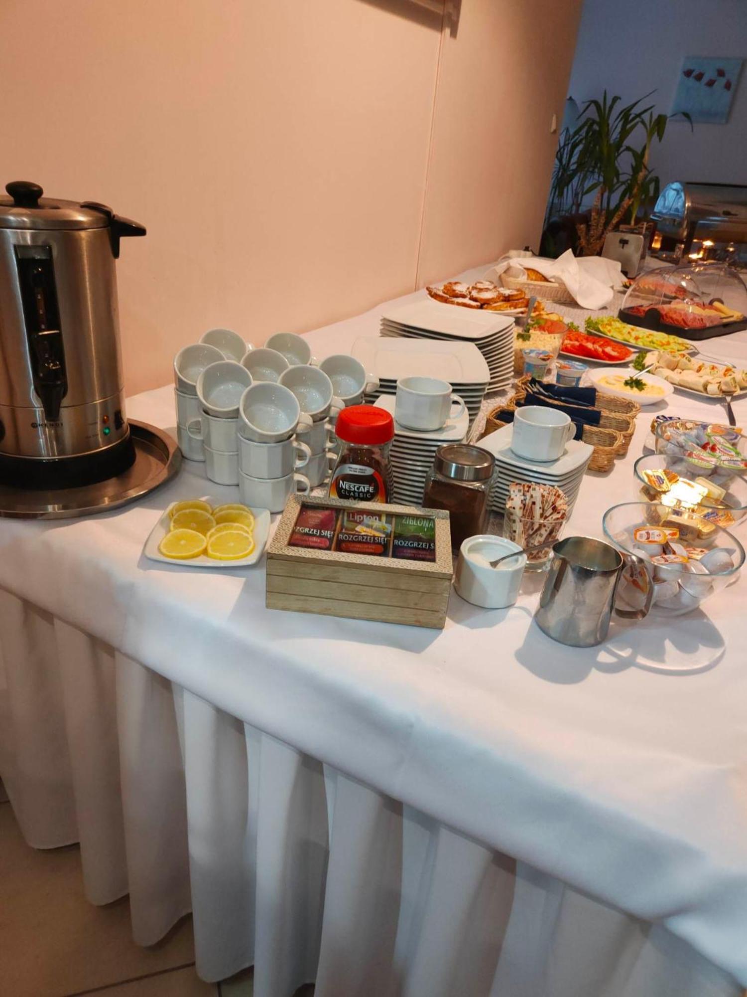 Hotel Dowhan Nowe Luaran gambar