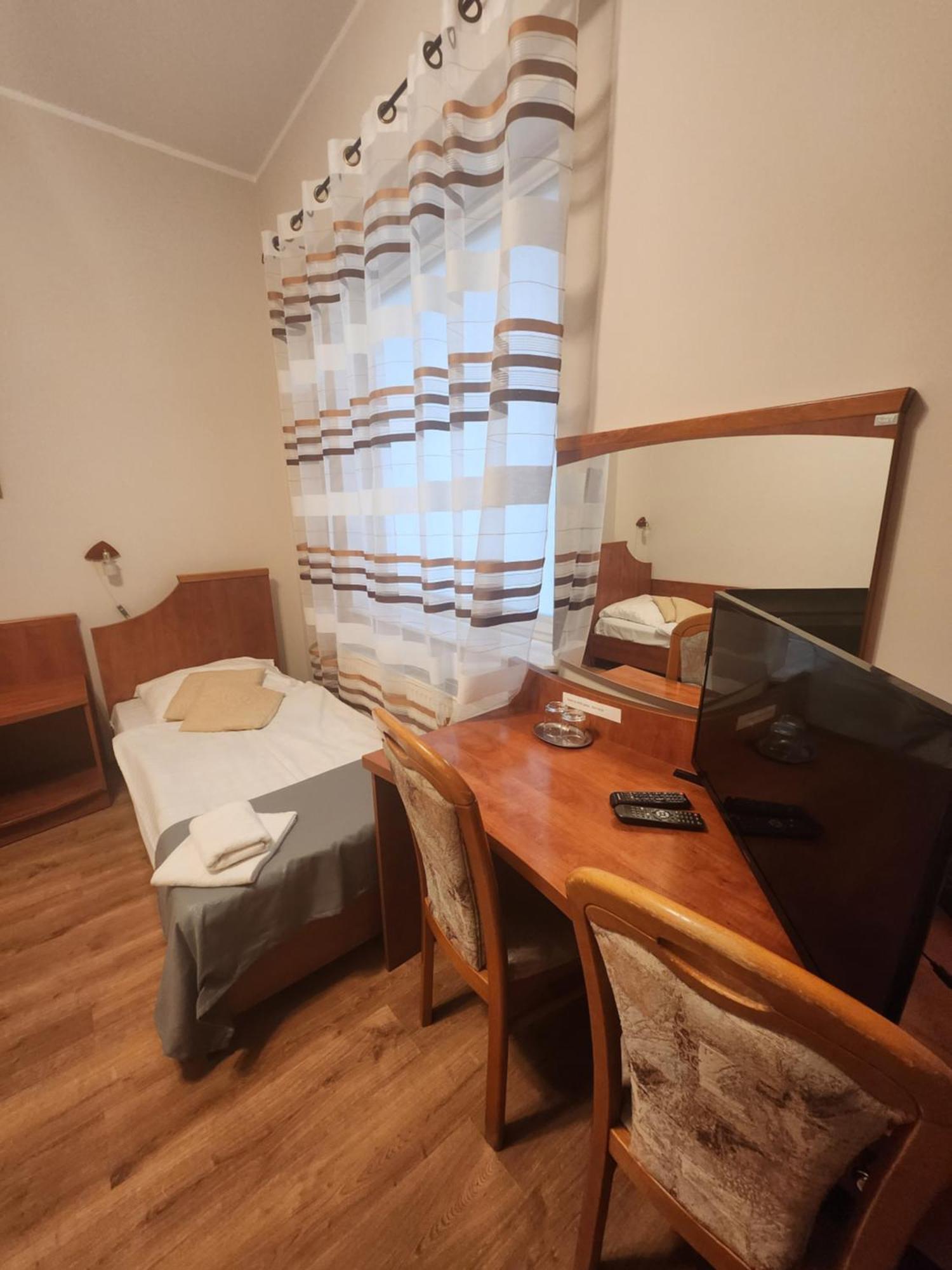 Hotel Dowhan Nowe Luaran gambar