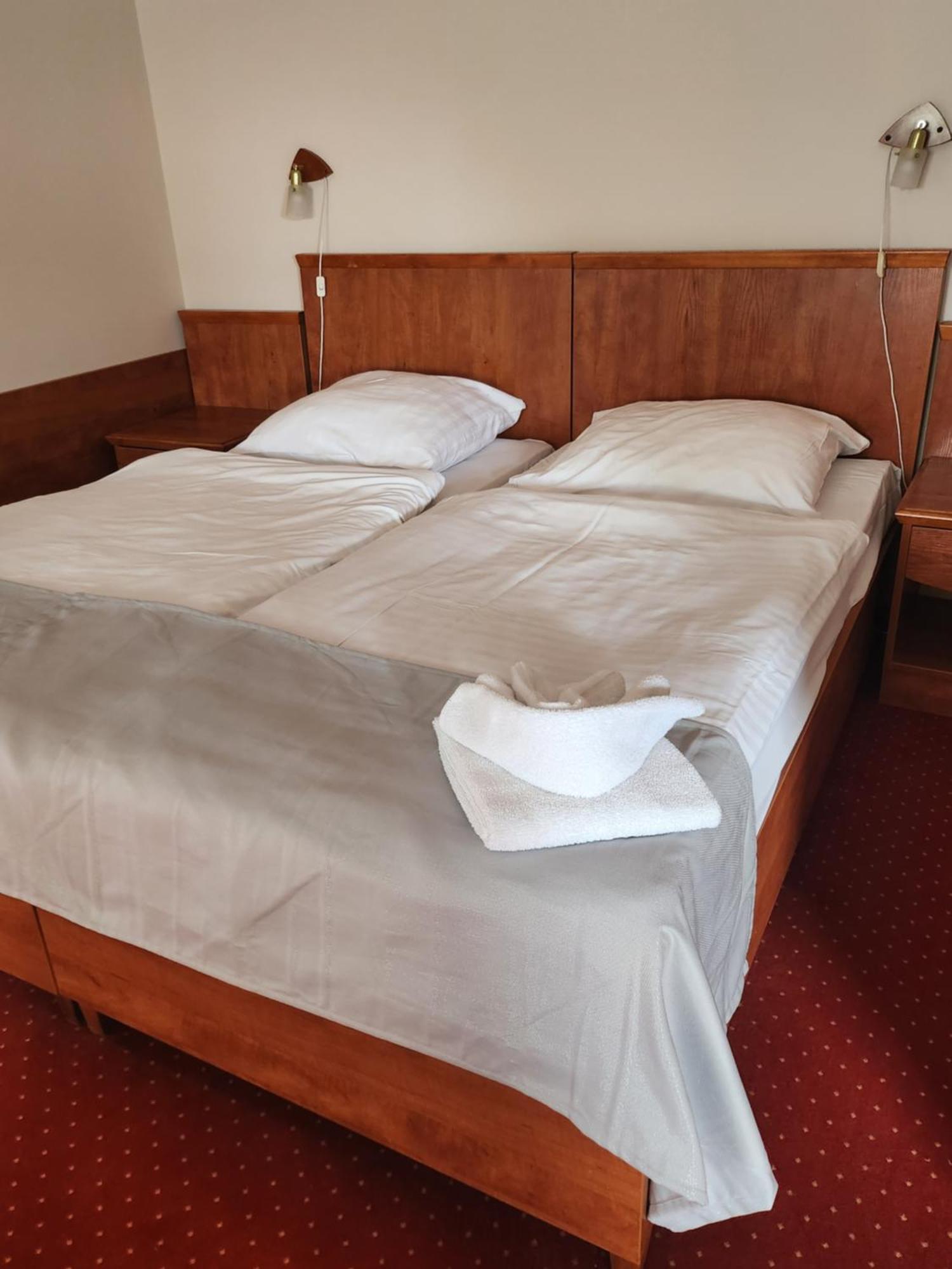 Hotel Dowhan Nowe Luaran gambar